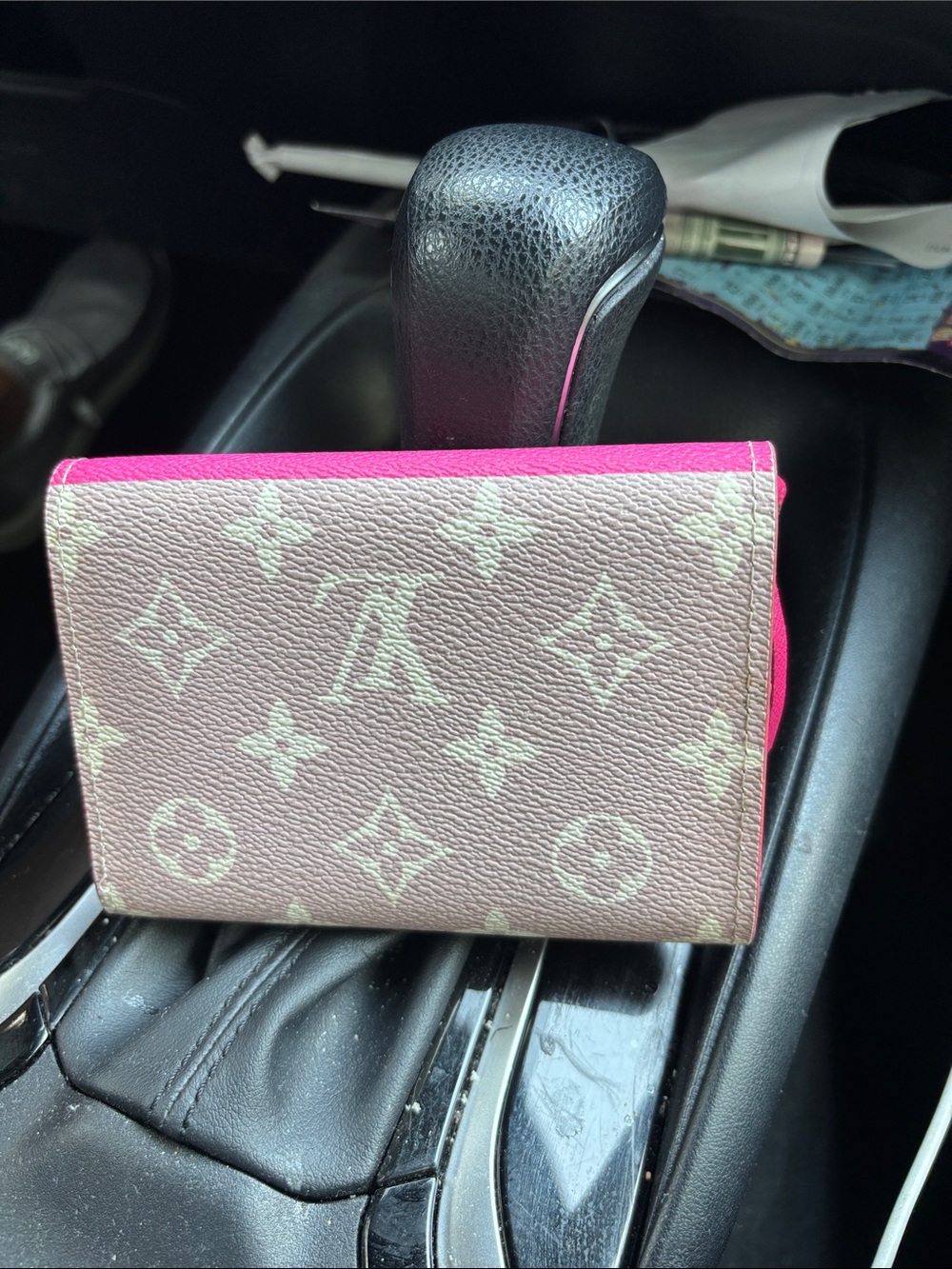 Louis Vuitton Escale Pink and Cream Envelope Wallet - Picture 2 of 5